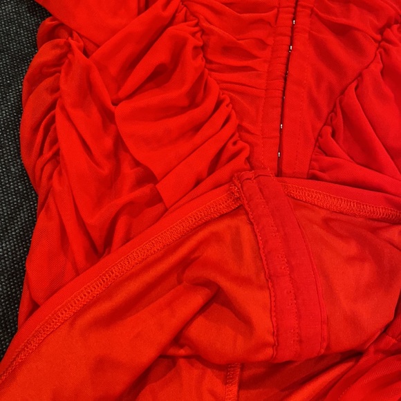 Red dress - Picture 6 of 6